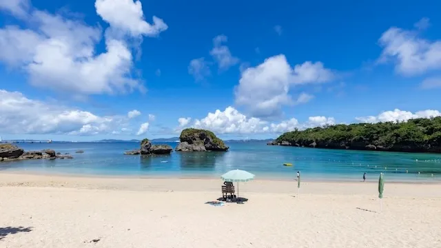 沖縄デートで行きたいビーチ47選!カップルにおすすめの海水浴場をエリア別に解説