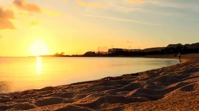 沖縄デートで行きたいビーチ47選!カップルにおすすめの海水浴場をエリア別に解説