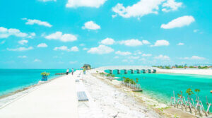 沖縄デートで行きたいビーチ47選!カップルにおすすめの海水浴場をエリア別に解説